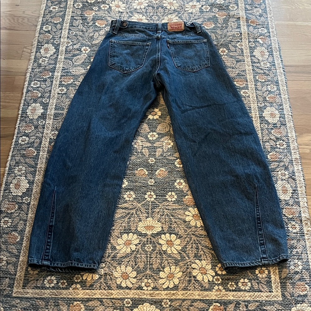 Levi's Relaxed Fit Dark Blue Jeans